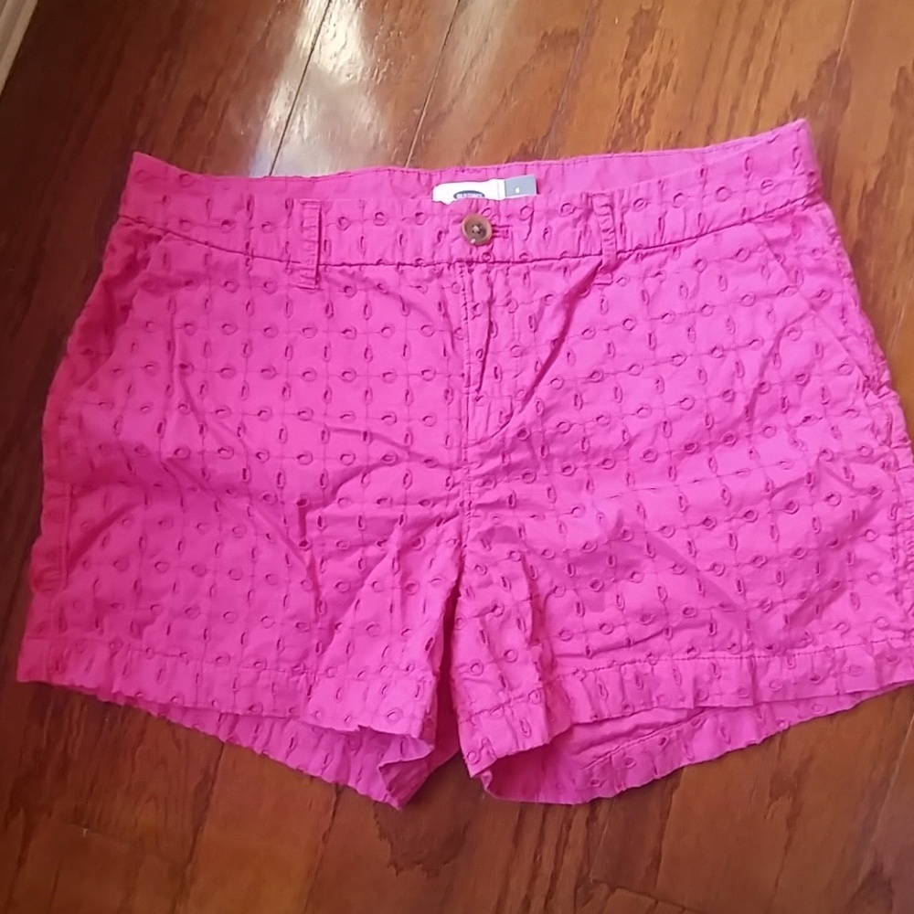 Old Navy Pink eyelet shorts size 6
